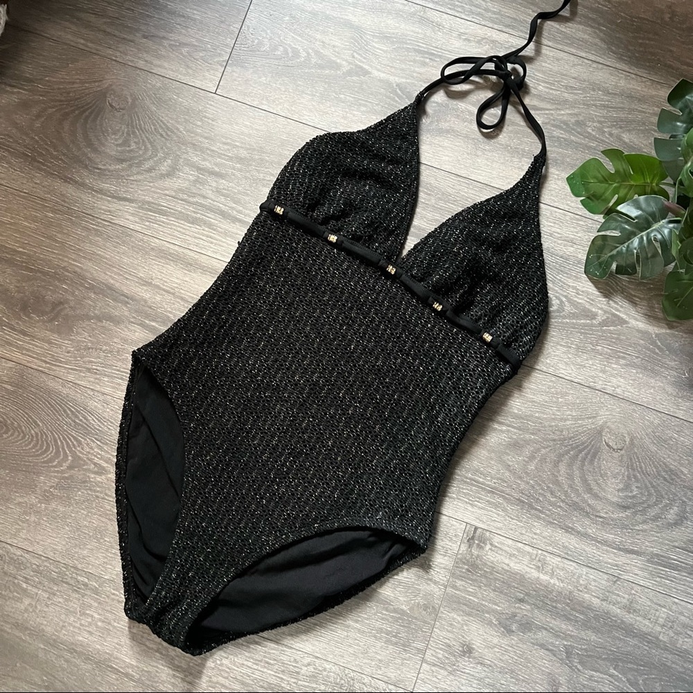 La Blanca by rod beattie woven metallic textured halter one piece. Size 12